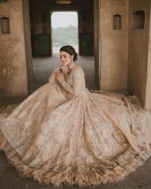Ayeza Khan Instagram - @mahawajahatofficial 
@mahasphotographyofficial 
@faizas.salon