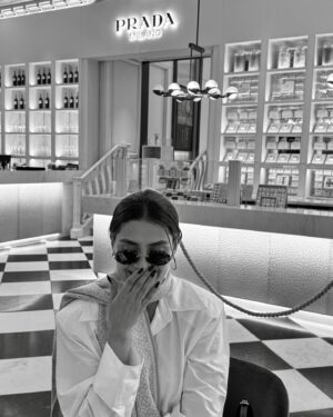 Ayeza Khan Instagram - October was one hell of a ride… a bit exhausting but very rewarding! As always with all good things in life.😏💞🧟‍♀️💆‍♀️😘🤗🫥🤲🫶🏻🌞