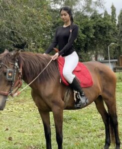 Actress Azi Acosta HD Photos and Wallpapers December 2024