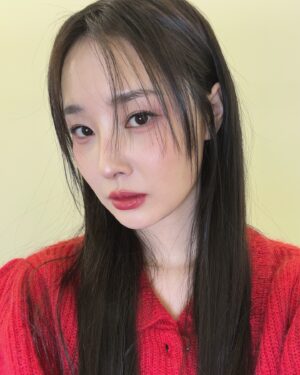 Bae Woo-hee Instagram - 모든것이 따뜻한 날♥️