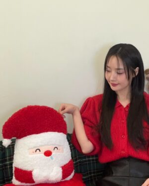 Bae Woo-hee Instagram - 모든것이 따뜻한 날♥️