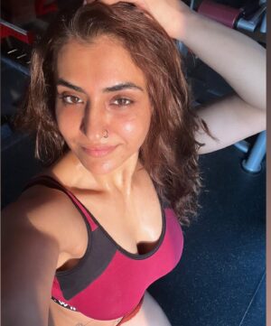 Balreet Mann Instagram - Our parents glowed naturally because of a happy mind and kind heart. 
Let your inner joy and kindness shine through, and it will show in your eyes and on your face. Be pure, be kind, and let your true self glow.

#glowup #heart #sundayvibes #thoughtoftheday #makeeachdaycount❤️ #liveeachmoment #eachdayisagift #sundaymotivation #inspiration #momstrong #curlyhair #onelife❤️ #balreetmann #fitnessmotivation