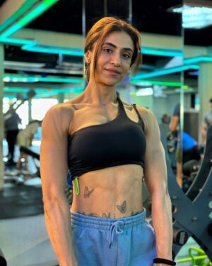 Balreet Mann Instagram - One life, one body—let’s make it a masterpiece. 
Sculpting our bodies is an art, a testament to our dedication and passion. 
We’ve been given one life, one chance to make it beautiful inside and out. Let’s seize it and make every moment count. 

One week out from the @sheruclassic —your support and blessings mean the world. Let’s kill it and make it unforgettable! 💪✨

#OneLifeOneBody #ArtOfSculpting #BodybuildingJourney #BlessingsNeeded#liveitliftit #balreetmann #momgettingfit #musclebarbie💗💪 #litmomma #fridayvibes💕 #keepsgettingbetter #guradeshmann