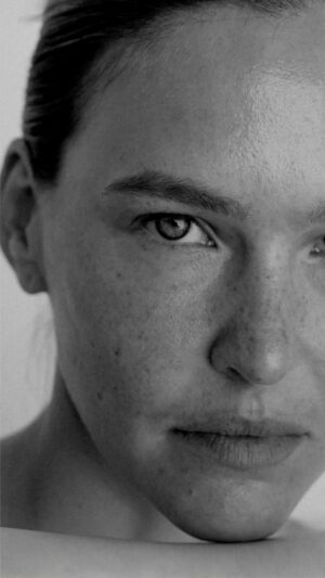 Bar Refaeli Instagram - A way of being. @livelle