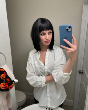 Barbara Dunkelman Instagram - Happy Halloween! I love costumes.