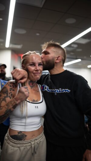 Bec Rawlings Instagram - Double Champions 👊🏼📸
…
Congrats @rowdybec & @lilheathenmma on your wins at @bareknucklefc 🏆💯 go birds 🦅 
.
.
.
.
#streetphotography #mma #philly #streetphotographer #phillyphotographer #bkfc #bareknuckleboxing