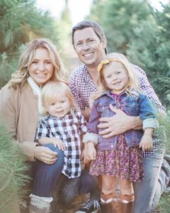 Actress Beverley Mitchell HD Photos and Wallpapers December 2024