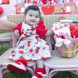 Bhad Bhabie Instagram - I had so much fun at my birthday party🍓🍓🍓
Thank you so much granny @taylormadde and mommy and daddy @bhadbhabie @xgamelv