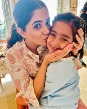 Bhagyashree Mote Instagram - This year was all sorts of learning for me. Taking leap of faith, testing all my strength! One that was and will be unforgettable but I am all greatful for all the people I met this year, all the experiences I had! Thankful to the every chance I got to connect with all the energies! They have been nourishing me to be a better me for a better me! Gratitude to the almighty!🧿❤️ #godschild
