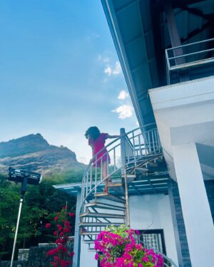 Bhagyashree Mote Instagram - This year was all sorts of learning for me. Taking leap of faith, testing all my strength! One that was and will be unforgettable but I am all greatful for all the people I met this year, all the experiences I had! Thankful to the every chance I got to connect with all the energies! They have been nourishing me to be a better me for a better me! Gratitude to the almighty!🧿❤️ #godschild
