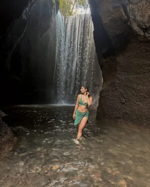 Bhavika Katariya Instagram - Wild and free like a waterfall🏝️🌸

#baliwaterfall #waterfall #naturephoto #balitrip #vacationmode #travelblogger