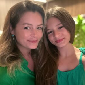 Bianca Castanho Instagram - Sempre juntinhas 💚💚 #amordaminhavida