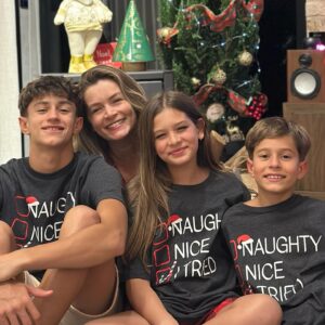 Bianca Castanho Instagram - Meus amoressss!!!! 😍❤️❤️❤️