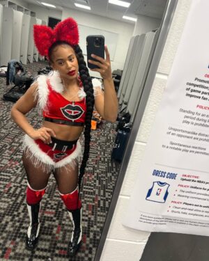Bianca Crawford Instagram - We were a lil naughty and a lil nice on this Holiday Tour!
And Mrs. Claus brought the magic every single night.
#ESTofWWE
#WWEJacksonville #WWEOrlando #WWEMiami #WWEDetroit