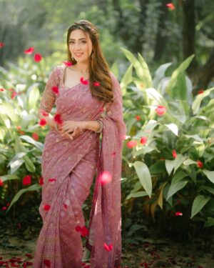 Bidya Sinha Saha Mim Instagram - 🩷 

P.c- @mahdiuzzamanaunim