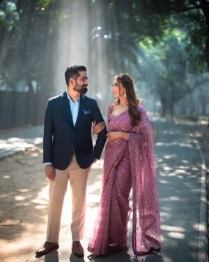Bidya Sinha Saha Mim Instagram - Happy Anniversary! Three years of marriage and a decade of love—it’s been such a beautiful journey since we began 10 years ago.🩷

Makeup- @aklimas_beauty_parlour 
Saree- @rina_jamdani_ 
Blouse- @wahidasnandonic 
P.c- @mahdiuzzamanaunim