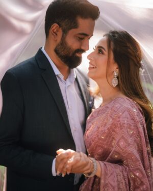 Bidya Sinha Saha Mim Instagram - Happy Anniversary! 3 years of marriage and a decade of love—it’s been such a beautiful journey since we began 10 years ago. 

Makeup- @aklimas_beauty_parlour 
P.c- @mahdiuzzamanaunim