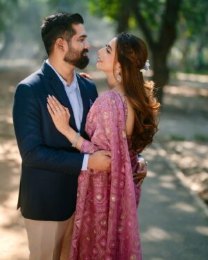 Bidya Sinha Saha Mim Instagram - Happy Anniversary! 3 years of marriage and a decade of love—it’s been such a beautiful journey since we began 10 years ago. 

Makeup- @aklimas_beauty_parlour 
P.c- @mahdiuzzamanaunim