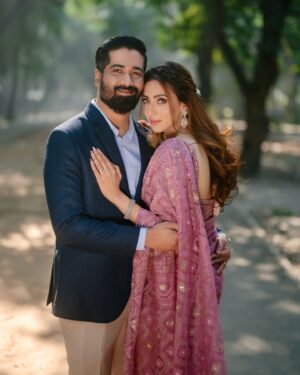 Bidya Sinha Saha Mim Instagram - Happy Anniversary! 3 years of marriage and a decade of love—it’s been such a beautiful journey since we began 10 years ago. 

Makeup- @aklimas_beauty_parlour 
P.c- @mahdiuzzamanaunim