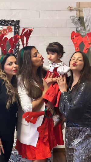 Bipasha Basu Instagram - Merry Christmas to all ❤️🎄
🧿🧿🧿🧿🧿🧿🧿