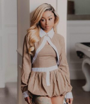 Blac Chyna Instagram - Walk your own path. ✝️
@fashionnova