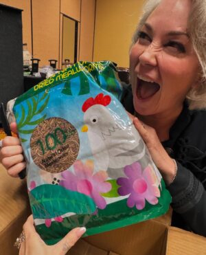 Briana Buckmaster Instagram - How obnoxious for the last con of the year to be the most fun. Can’t believe I’m not going to see my @creationent fam for a whole 4 months. Be that as it may, we had just the BEST (is not slightly debaucherous) weekend at #spnnash. Thank you for the most wonderful year @creationent and #spnfamily. Sending everyone love and peace for a restful and lovely holiday season. ❤️❤️❤️
