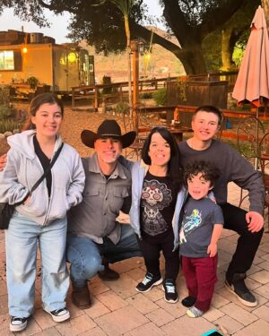 Briana Renee Instagram - Happy Thanksgiving y’all 🦃🍽️🍁 Wishing you peace and blessings, good eats, and unforgettable memories 🧡 (Maverick is wet because he splashed in the creek)😋
💋~ #partyof5 #blessed #family #happythanksgivng