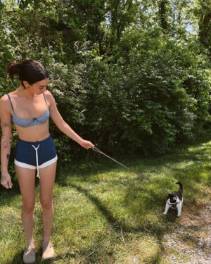 Brianna LaPaglia Instagram - Sometimes you have to put your cat on a leash and look out a window on your way to catch a fish before you go walk across the Golden Gate Bridge. That’s just life man