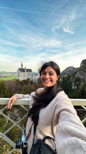 Brinda Sharma Instagram - Badiya jagah hai na 🤪

Germany is SO BEAUTIFUL 😭 
@notrishikasharma gave me a chance to add one more stamp to my passport 🤪 
Chhoti ke paas hi jaa rahi thi and added this to my itinerary before 😏 
Special thanks to @chetankapoor_ for taking me here 💕 

This was just 1.5 hours from Munich and Germany’s countryside is my favourite place to be honestly 🥰
So much love for this country!! 

#AroundTheWorld with Brinds is almost coming to an end 🥺 
So happy I could retake you all to the crazy places I’ve visited!! Gotta rewrite my bucket list now 😏

#liveandlettravel #AroundTheWorldWithBrinds #brindsingermany #AroundTheWorld #reelsinstagram #reelsindia