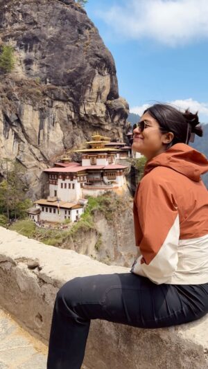 Brinda Sharma Instagram - Who likes to TREK? 👋🏼

TIGER’S NEST!! FINALLY OFF THE BUCKET LIST 😭
I was expecting this hike to be as easy as Triund, but it was much more challenging 😅 
Itne time baad trek karke bhi kaafi achha laga 🥹

Idk honestly why I wasted so long to visit Bhutan, when it’s literally right next to us, but @keego.in gave me an excuse, so I went hehe 
Also made new friends, win win 🥺

More from Bhutan soon 💕

#liveandlettravel #brindsinbhutan #reelsinstagram #reelsindia