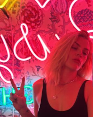 Busy Philipps Instagram - i don’t know. put on some fancy dresses. throw a party last minute or go to a party or stay home or go out to dinner but  remember to be around people who love you and who get it. don’t waste time on people who don’t. drink a perfect martini. go to the dog park or take a walk. look at the moon by yourself and be cold and sad. make a rad vase in pottery and put flowers in it. hug your kids and your friends and your dogs and your cats. hug other peoples dogs. stay healthy even when everyone else gets sick. find the messages and take pictures to remind yourself. listen to the best music. cry on the street, who cares? wear red lipstick. wear big hats. go eat fancy pot pie. go dance it off. turn the page. turn it again. one more time. write a new story. write a better ending. or maybe fuck it just write a new beginning. realize that it’s never going to be anything other than what it is right now and be grateful for that because even if it feels impossible and you end up on the floor sobbing, you do know that at some point, you won’t be. remember that it’s all a wave- like the ocean not a beauty queen. remember that it’s all you get. remember how lucky you are to get any of it. Remember how fun it is. REMEMBER THAT YOU HAVE IT ALL INSIDE OF YOU ALWAYS. goodnight you guys, i love you.