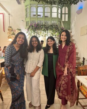 CA Sakchi Jain Instagram - September has been so wholesome🫶🏻

From meeting amazing industry leaders to receiving recognition that truly humbles me, it’s been a month of growth, gratitude, and new connections. 

While a few things didn’t get ticked off the list, I’m excited to keep pushing forward and make it happen soon! 🙌 

Here’s to even bigger things ahead! 💫

#casakchijain