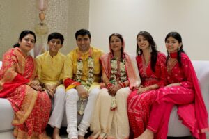 CA Sakchi Jain Instagram - Sparkles, smiles, and gratitude✨