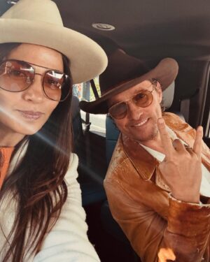Camila Alves Instagram - What a game… Mission continues…