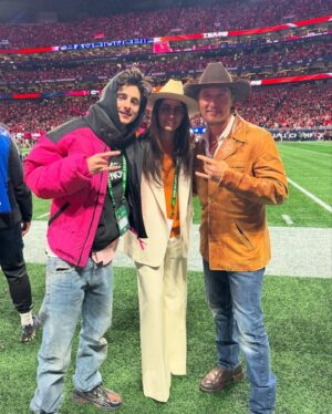 Camila Alves Instagram - What a game… Mission continues…