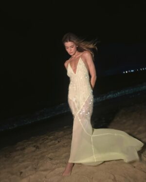 Camila Queiroz Instagram - ready for you 2025 🌟