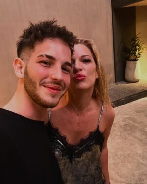 Carina Zampini Instagram - Hace mucho no subo foto con la número 1 
Te quiero vieja !