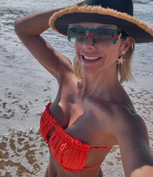 Carla Ochoa Instagram - “La voz del mar le habla al Alma”🔥🧜‍♀️🌊