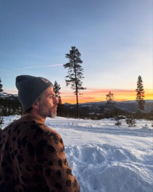 Carmela Zumbado Instagram - 🇳🇴Norway you blew our minds! Art! Nature! History! Sauna!Cold plunge! Ski! Incredible beer! Beautiful humans with beautiful hearts. And my northern light, @chris.tardio ❤️Thank you @jonathanespolin @gro.saevik @tommytool_dwno @katarinaespolin for your new friendship and starting 2025 with bright lights ✨🎇💥 🎆 ✨