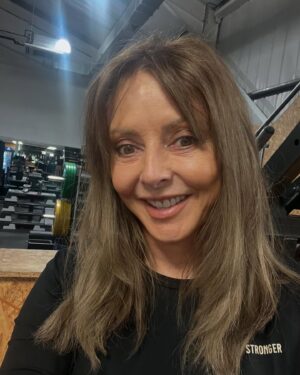 Carol Vorderman Instagram - HAPPY BIRTHDAY TO ALL CHRISTMAS BABIES🎄🎄🎄

I'm 64 today.....whaaaattttttttttt😂

Years ago the Beatles sang "when I'm 64" as though that was old...

I'm here to tell you it ain't...
OMG I feel like the best part is only just beginning ❤️❤️❤️

Ps always had dancing Xmas things...I love them...everyone else rolls their eyes..
But when you're the xmas baby they just have to put up with them..
WIN 🎄❤️❤️😂😂😂😂

HAPPY “DAY Before Jesus’s birthday” Day xxx 

With love xxx