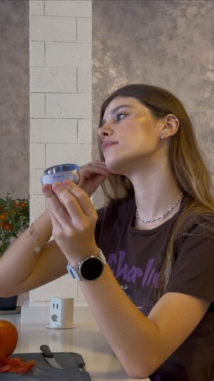 Caroline Dallarosa Instagram - Cansei de guardar segredo e resolvi contar pra vocês sobre meus queridinhos da Huawei: Watch GT 5 e meu Freebuds 6i, eles não desgrudam de mim e me ajudam muito na rotina.

Eu tô amando e super recomendo para presentear quem você ama ou você mesmo. É muito bom ter companheiros para ajudar a se cuidar.
@huaweimobilebr 

#cuidecomhuawei  #natalcomhuawei  #huaweigt5  #freebuds6i