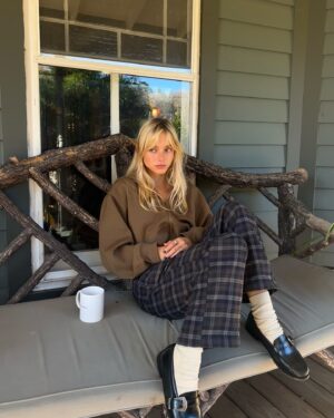 Casimere Jollette Instagram - somewhere upstate.. 💭📚