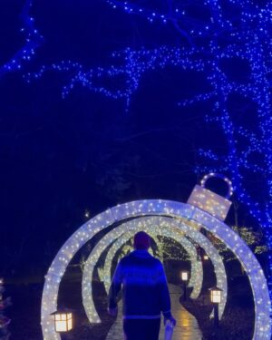 Cassandra Scerbo Instagram - ✨Wishing everyone a beautiful holiday season with loved ones ♡

As the year comes to a close, I find myself reflecting on the incredible blessings that have shaped my journey this year.. I’m grateful for every twist, turn, high, and low in life that has brought me to this very moment..

2024. 💫 The year I got engaged to the love of my life, moved into a new home, portrayed my ideal role as an actor, launched a production company, explored the world, and most importantly, continued to feel the deep love and support of my beautiful family, amazing fiancé, wonderful co-workers and dearest friends.. at the end of the day, love is life’s greatest gift. There is nothing better than to give it and to receive it. And I’ll never take that for granted 🫶

I also want to acknowledge that this time of year can be difficult for many. The holiday season’s reflections can bring grief and sadness for those we’ve lost or moments we long for. To anyone struggling, please know you are not alone. I’m sending you so much love and healing. And if no one has told you lately: you are LOVED.