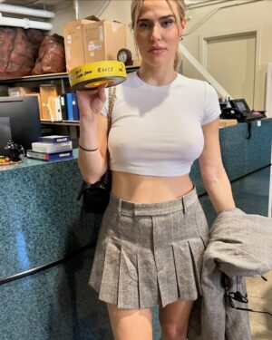 Catherine Joy Perry Instagram - 1-10 ??? ⬇️. ‼️CJPerry.com subscribe‼️ - new drop now and free merchandise. ‼️Let me know in comments who you want me to collaborate with ??? And would you like me to make the jump over ?