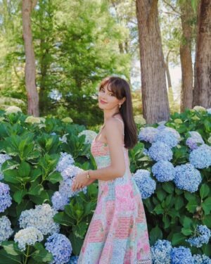 Catriona Gray Instagram - Another year to bloom 🌸 Grateful for the privilege of becoming one year older 🙏 Thank you so much to everyone who took the time to send me birthday wishes! 🥰 I appreciate you all so much!

My birthday fundraiser for @smiletrainph is still ongoing 🤍 link in BIO! Thank you to everyone who has donated so far!