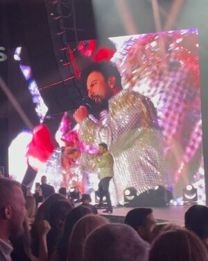 Ceren Moray Instagram - Bi sonraki bir öncekinin kehaneti ya da tam tersi dedim, vurdum. Bir de Tarkan vardı tabi🫠