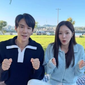 Chae Soo-bin Instagram - 이따 또 만나요 우리☃️