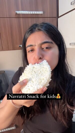Chahat Anand Instagram - Share 🙋‍♀️ Follow @chahat_anand ✨

#navratri2023 #navratrispecial #navratrifood #snackfood