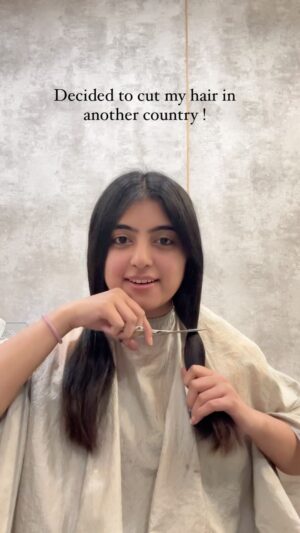 Chahat Anand Instagram - Who would do this😂

got taiwanese haircut and hair spa treatment. It was amazing . The girl cut my hair once before for 10 minutes. I thought that was it. And she did it again for almost an hour after relaxing hair wash, masaage and spa. this took almost 3 hours. And i paid around 3.5k. Was it worth it yes. I felt so confident after idk why a sudden shift in confidence was there🧚‍♂️💃 

#hairchange #hairinstagram #haircute #shortbob #shorthairlove