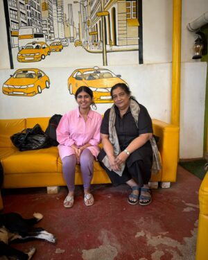Chandni Bhabhda Instagram - I recently did an Acting Workshop from @seemabhargavapahwa Ma’am 
Yeh 10 din were one of the best 10 days of my life ♥️ 
Kitni saari cheezein seekhne mili. 
- Khud ko janna seekha 
- Thinking and sticking to the thought of the character. 
- Hadsa > Action > Reaction 
- Actor kabhi jhooth nahi bol sakta camera ke aage, camera sab pakad leta hai. 
- Acting is a team work aap akele kuch nahi kar sakte. You must have empathy for everyone. 
- Sirfh apne liye kaam nahi karna hai, pure group ke liye kaam karna hai 
- Observation > Impluse > Feel
- Not loosing yourself to anything 
- Feeling every emotion and letting go the fear of judgment. 
Khul ke galtiyaan kari kyonki koi judge nahi kar raha tha & Met amazing talented people too. 
Grateful and Thankful for this workshop. ♥️🧿🫶

#Chandni #ActingWorkshop #seemapahwa
